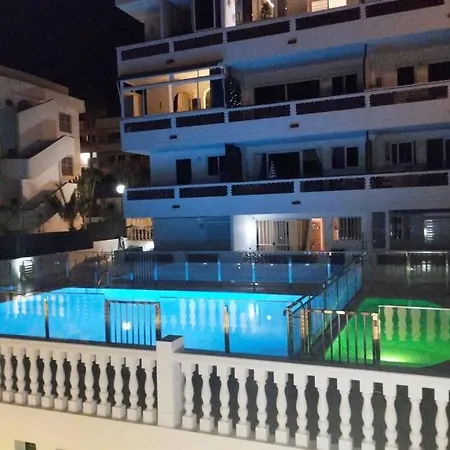 Lejlighed Tranquilo En San Agustin 1 Cama Doble Y Salon Con Sofas Camas