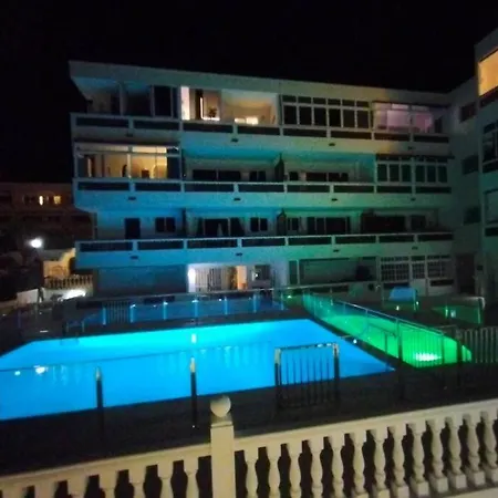 شقة Tranquilo En San Agustin 1 Cama Doble Y Salon Con Sofas Camas *